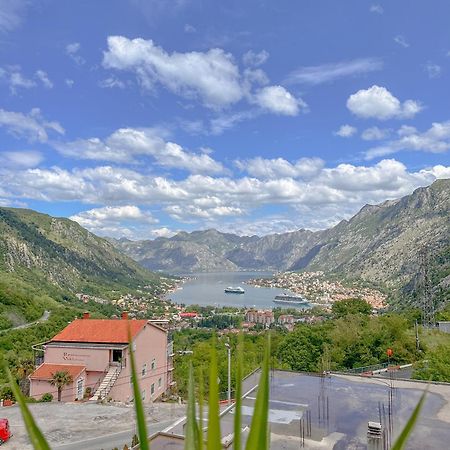 Apartmani Vasilije コトル エクステリア 写真