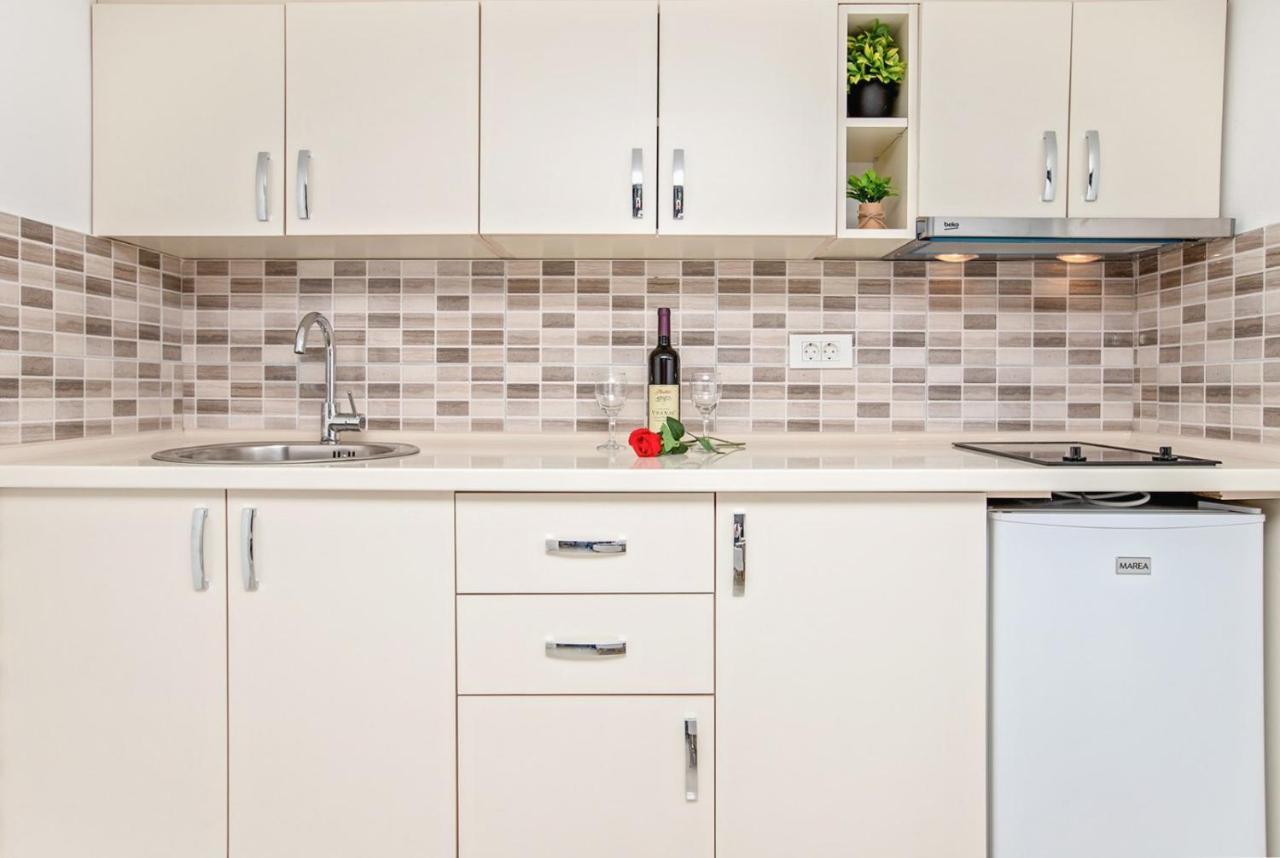 Apartmani Vasilije コトル エクステリア 写真