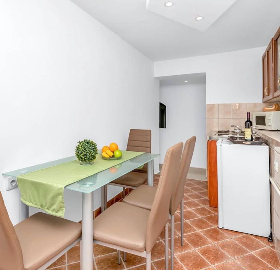 Apartmani Vasilije コトル エクステリア 写真